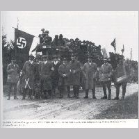 6.9 Hitler auf Propagandawallfahrt 1923.jpg